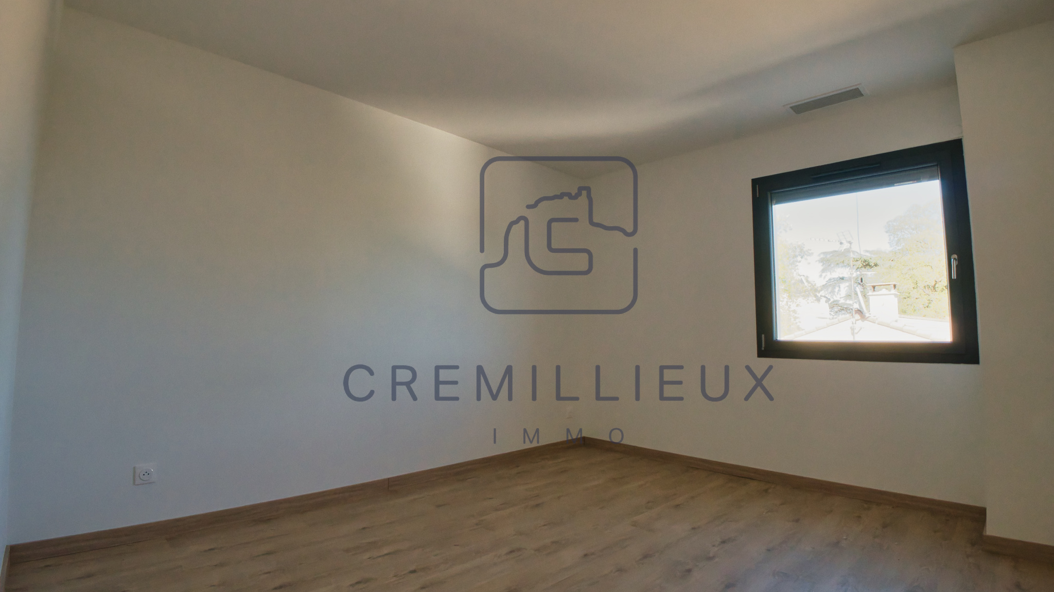 Maison 8 pièces 240 m² · à Guilherand-Granges · 240 m² · 690 000 €